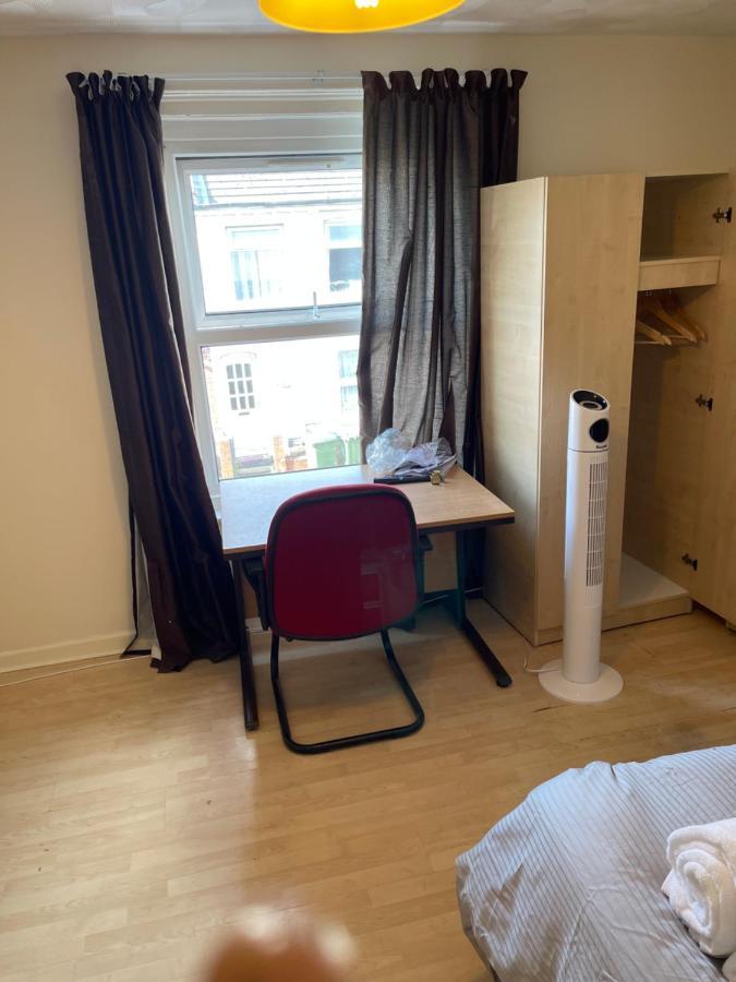 Blackberry Rooms Self-Catering Southampton Exterior photo